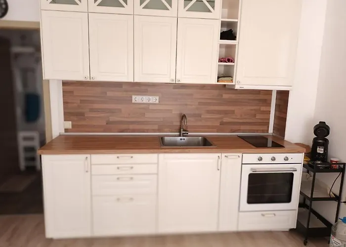 Sun Holidays Byala Апартамент Бяла